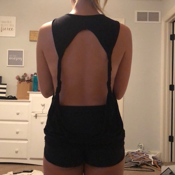 Express Workout Tank Too - Picture 3 of 3